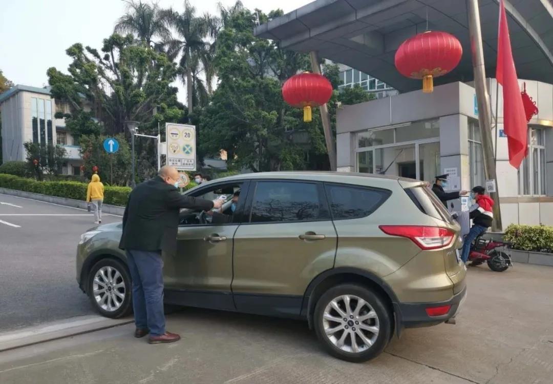 平庸岗位上的坚守与贡献——记坚守在总厂防控一线的党员同道康彦豪