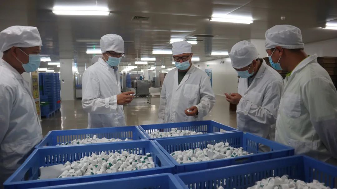 广药集团纪委书记、监察专员黄山赴总厂第四造作部（威妙药业有限公司）调研领导工作